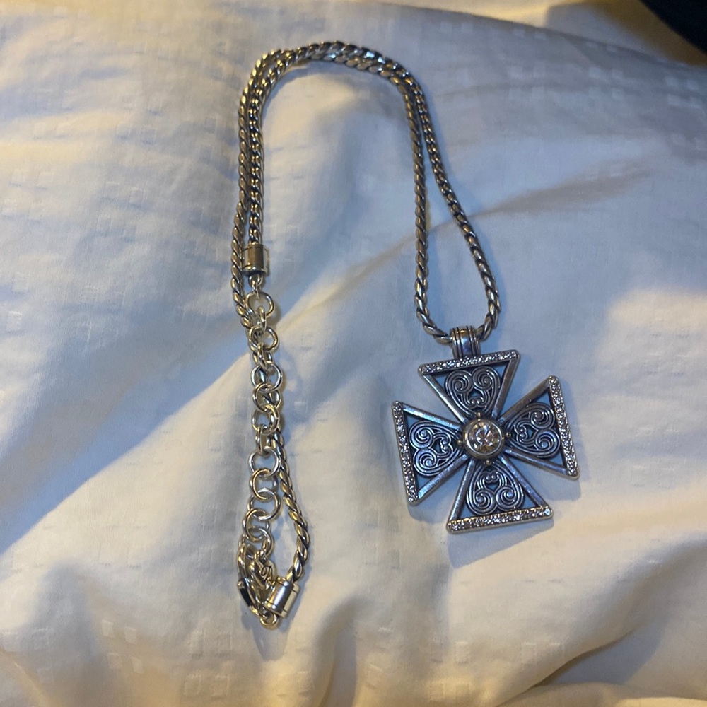 Brighton necklace with reversible cross pendant.. thick sturdy 18” chain